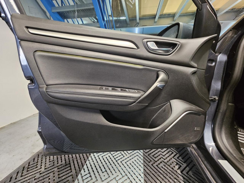 Photo 48 de l'offre de RENAULT Megane Estate 1.3 TCe 140 Bose Edition BVM à 14490€ chez MKP Distribution