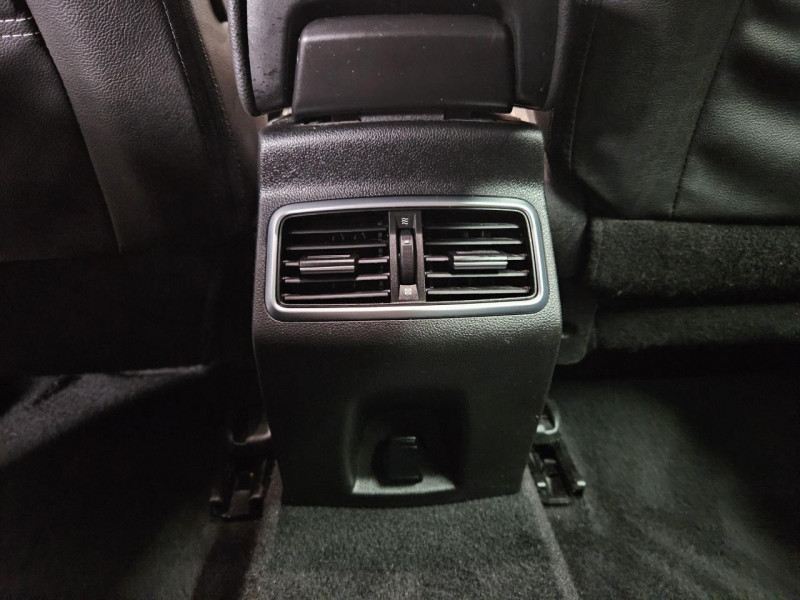 Photo 33 de l'offre de RENAULT Megane Estate 1.3 TCe 140 Bose Edition BVM à 14490€ chez MKP Distribution