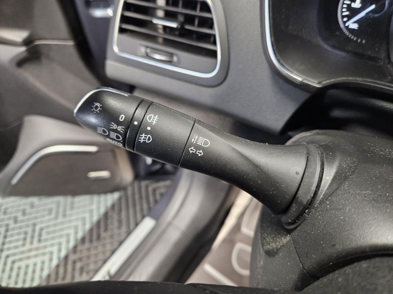 Photo 21 de l'offre de RENAULT Megane Estate 1.3 TCe 140 Bose Edition BVM à 14490€ chez MKP Distribution