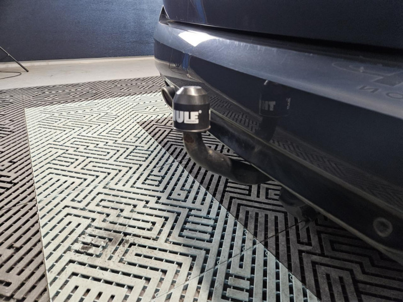 Photo 43 de l'offre de RENAULT Megane Estate 1.3 TCe 140 Bose Edition BVM à 14490€ chez MKP Distribution