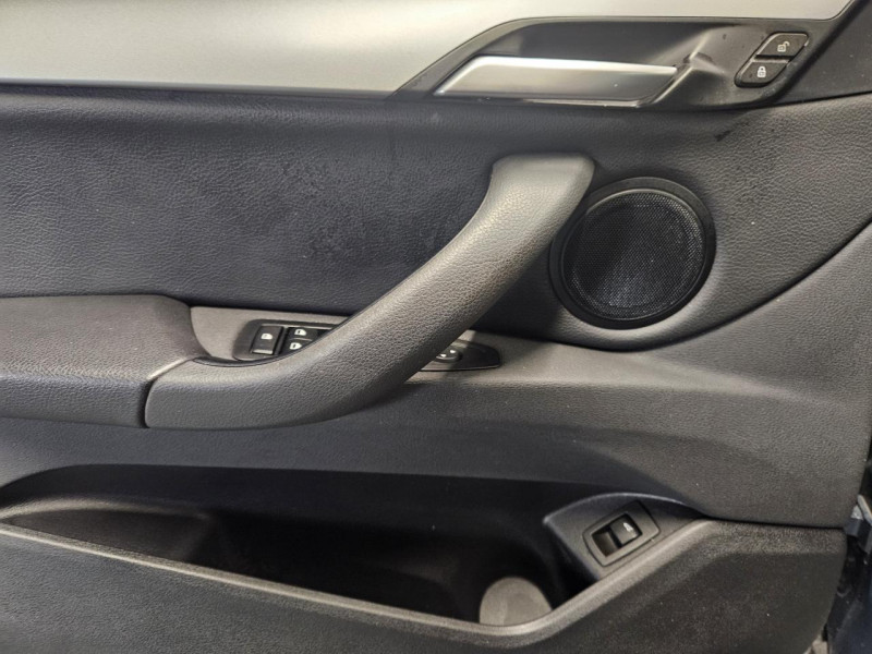 Photo 45 de l'offre de BMW X1  sDrive 18i 136 BVA8 F48 Business à 17990€ chez MKP Distribution