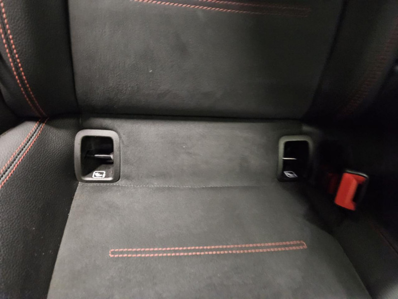 Photo 39 de l'offre de MERCEDES-BENZ CLA 2.0 250 224 7G-DCT 4Matic AMG Line à 29990€ chez MKP Distribution