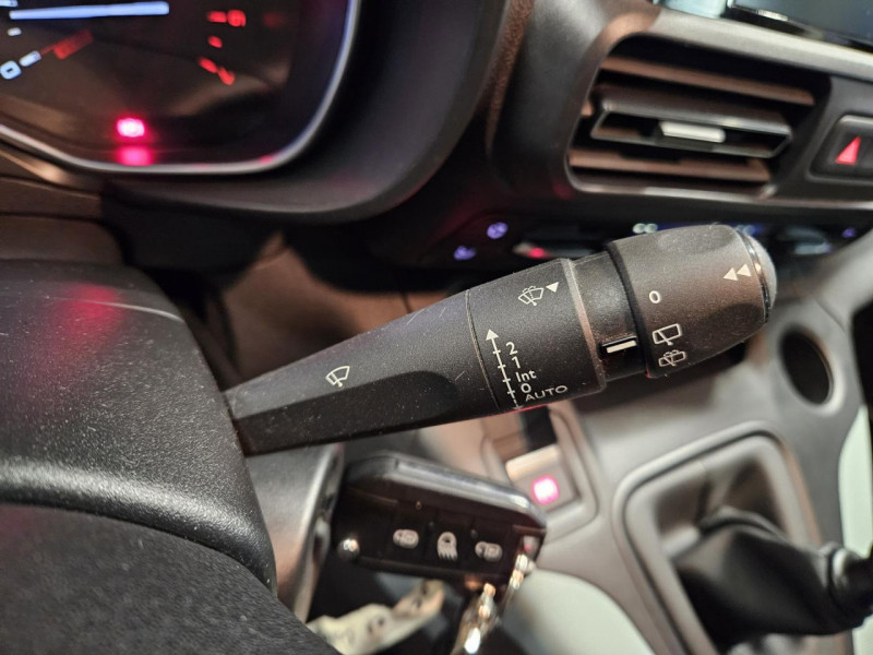 Photo 22 de l'offre de CITROEN BERLINGO Taille M 1.5 BlueHDi 130 BVM6 Shine à 19990€ chez MKP Distribution