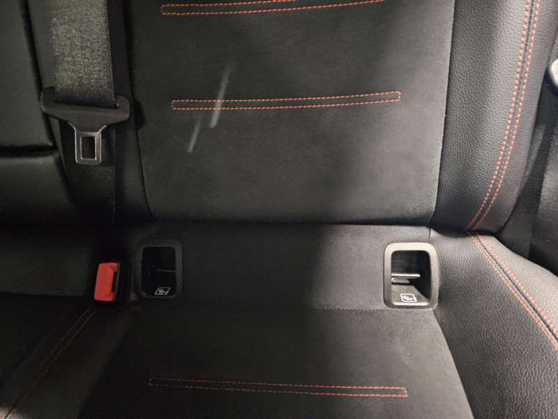 Photo 38 de l'offre de MERCEDES-BENZ CLA 2.0 250 224 7G-DCT 4Matic AMG Line à 29990€ chez MKP Distribution