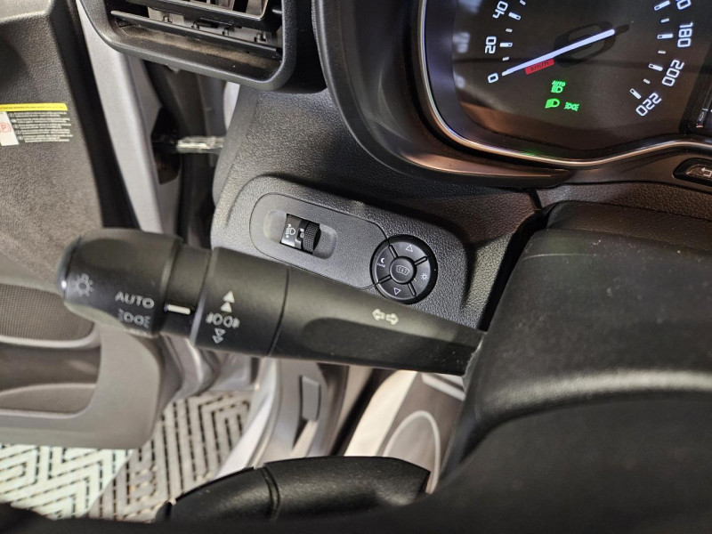 Photo 21 de l'offre de CITROEN BERLINGO Taille M 1.5 BlueHDi 130 BVM6 Shine à 19990€ chez MKP Distribution