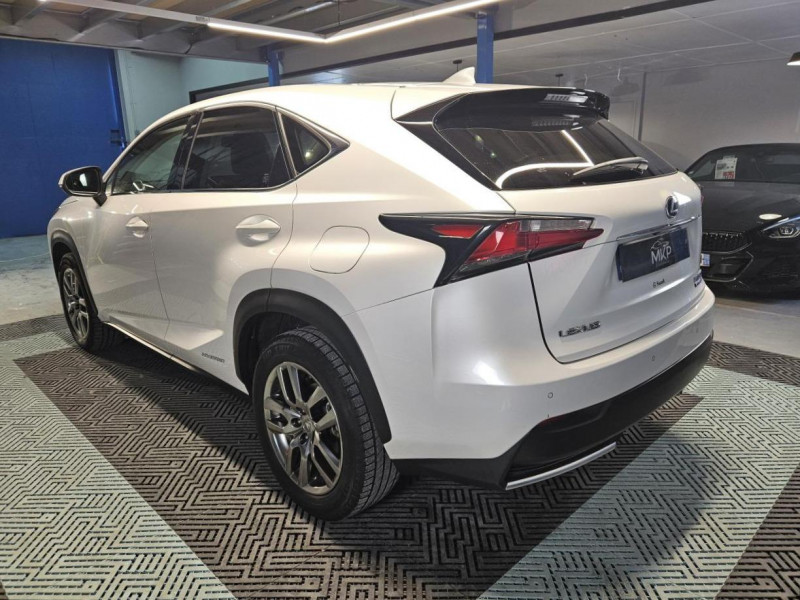 Photo 3 de l'offre de LEXUS NX  300h 2.5 197 2WD Luxe E-CVT à 23990€ chez MKP Distribution
