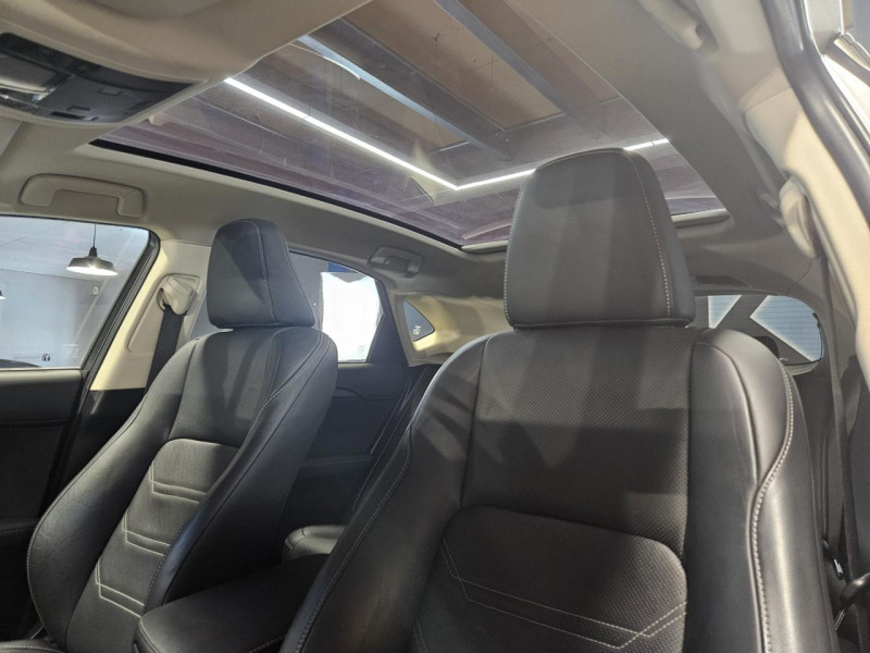 Photo 35 de l'offre de LEXUS NX  300h 2.5 197 2WD Luxe E-CVT à 23990€ chez MKP Distribution