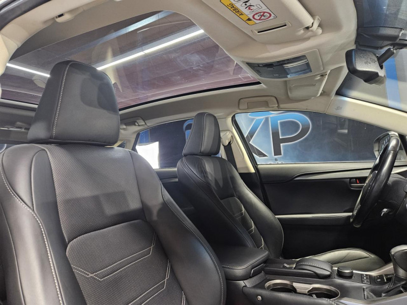 Photo 36 de l'offre de LEXUS NX  300h 2.5 197 2WD Luxe E-CVT à 23990€ chez MKP Distribution