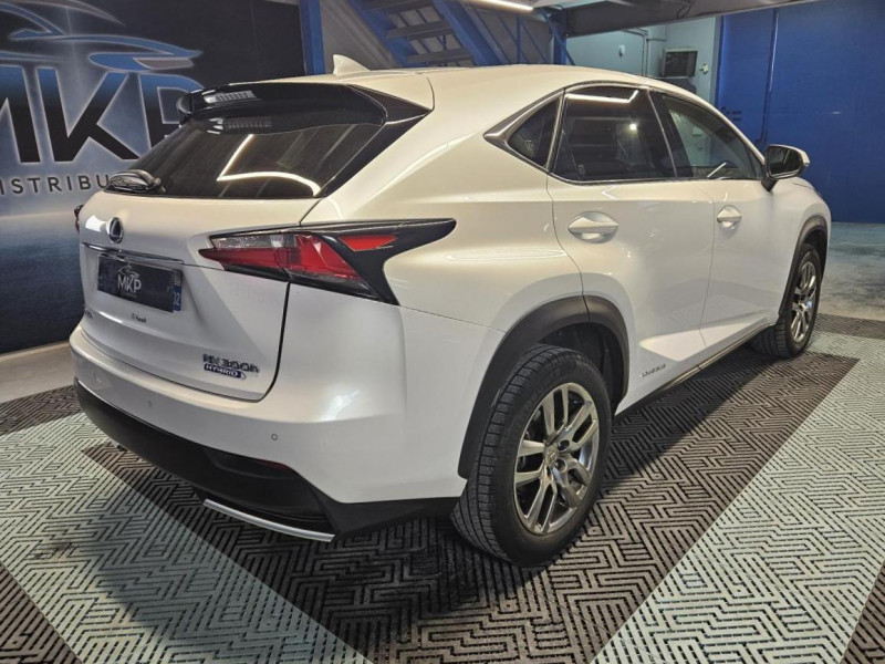 Photo 6 de l'offre de LEXUS NX  300h 2.5 197 2WD Luxe E-CVT à 23990€ chez MKP Distribution