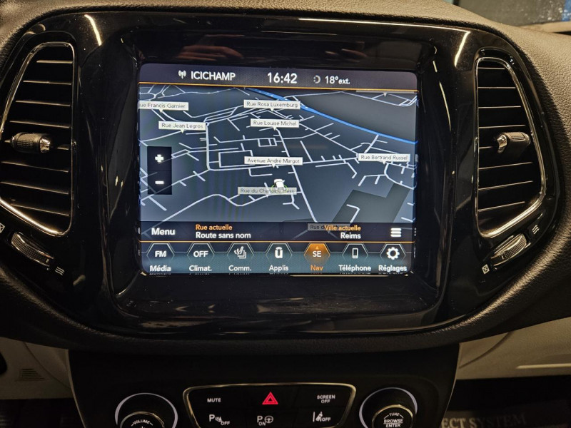 Photo 24 de l'offre de JEEP COMPASS 1.6 MultiJet II 120 BVM6 Limited à 18990€ chez MKP Distribution