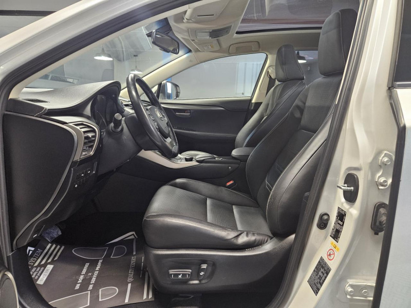 Photo 13 de l'offre de LEXUS NX  300h 2.5 197 2WD Luxe E-CVT à 23990€ chez MKP Distribution