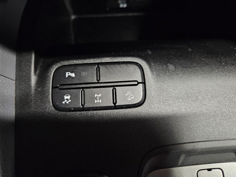 Photo 31 de l'offre de FORD RANGER  3.2 TDCi 200 4X4 LIMITED  DOUBLE CABINE BVA à 26990€ chez MKP Distribution