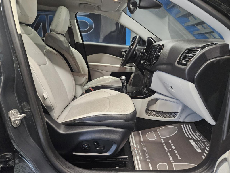 Photo 13 de l'offre de JEEP COMPASS 1.6 MultiJet II 120 BVM6 Limited à 18990€ chez MKP Distribution