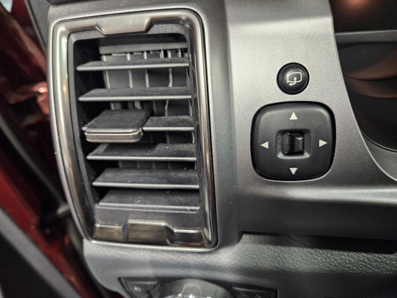 Photo 23 de l'offre de FORD RANGER  3.2 TDCi 200 4X4 LIMITED  DOUBLE CABINE BVA à 26990€ chez MKP Distribution