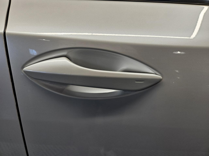 Photo 47 de l'offre de LEXUS NX  300h 2.5 197 2WD Luxe E-CVT à 23990€ chez MKP Distribution