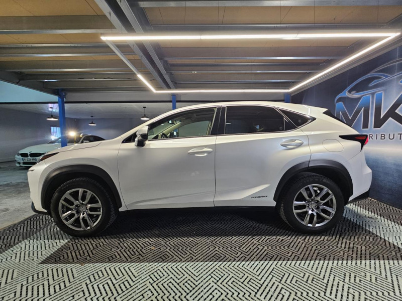 Photo 2 de l'offre de LEXUS NX  300h 2.5 197 2WD Luxe E-CVT à 23990€ chez MKP Distribution