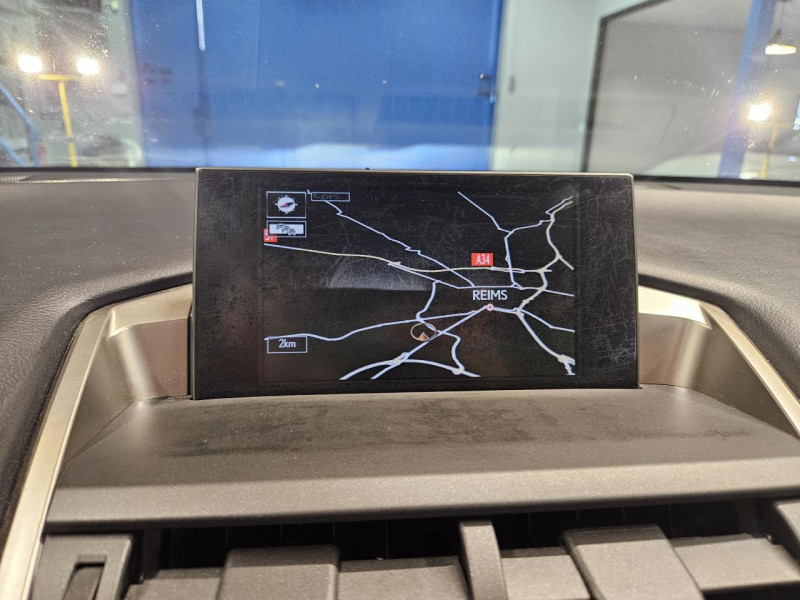 Photo 25 de l'offre de LEXUS NX  300h 2.5 197 2WD Luxe E-CVT à 23990€ chez MKP Distribution