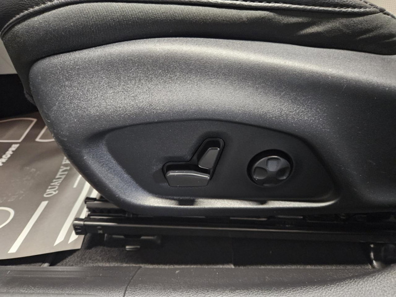 Photo 41 de l'offre de JEEP COMPASS 1.6 MultiJet II 120 BVM6 Limited à 18990€ chez MKP Distribution