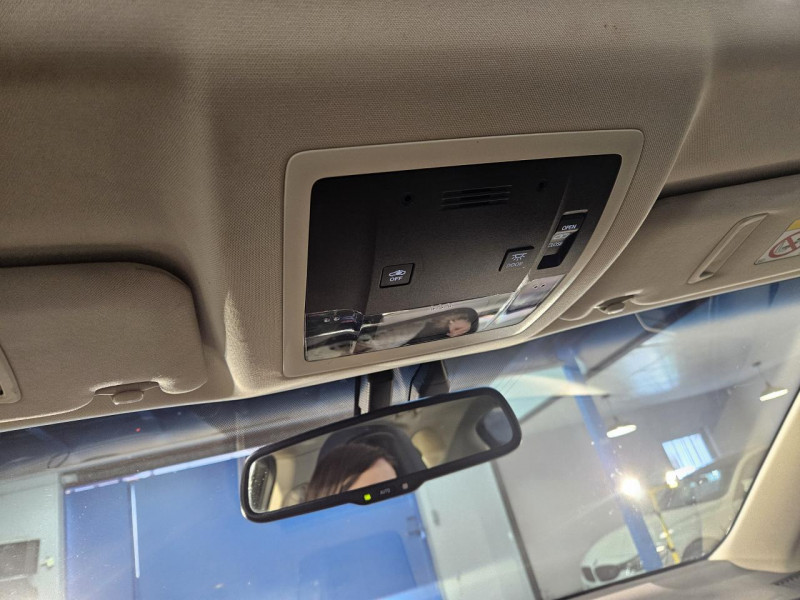 Photo 43 de l'offre de LEXUS NX  300h 2.5 197 2WD Luxe E-CVT à 23990€ chez MKP Distribution