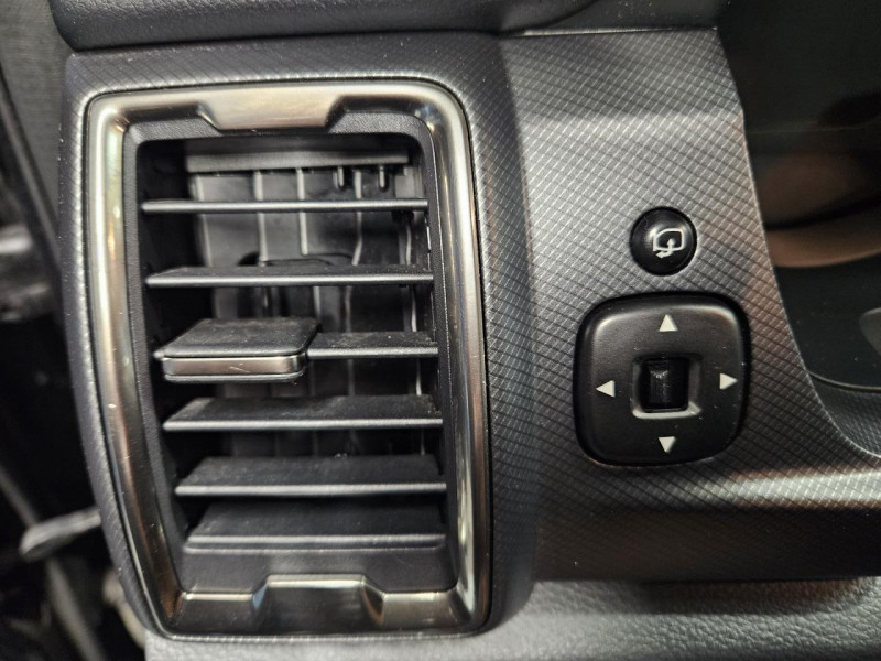 Photo 25 de l'offre de FORD RANGER  3.2 TDCi 200 4X4 DOUBLE CABINE BVA6 WILDTRAK à 30990€ chez MKP Distribution