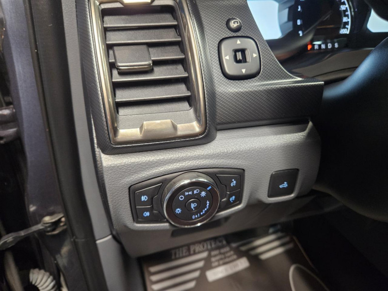 Photo 23 de l'offre de FORD RANGER  3.2 TDCi 200 4X4 DOUBLE CABINE BVA6 WILDTRAK à 29490€ chez MKP Distribution