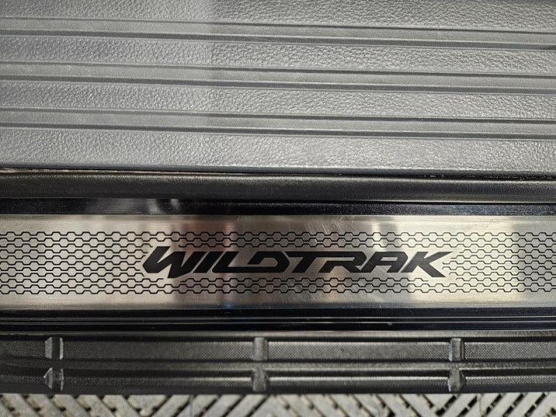 Photo 46 de l'offre de FORD RANGER  3.2 TDCi 200 4X4 DOUBLE CABINE BVA6 WILDTRAK à 30990€ chez MKP Distribution