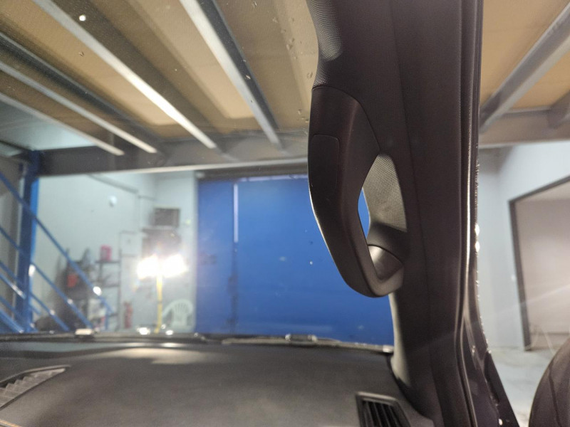 Photo 41 de l'offre de FORD RANGER  3.2 TDCi 200 4X4 DOUBLE CABINE BVA6 WILDTRAK à 29490€ chez MKP Distribution