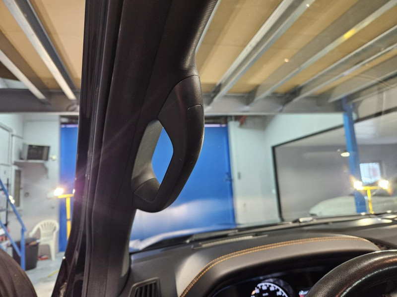 Photo 48 de l'offre de FORD RANGER  3.2 TDCi 200 4X4 DOUBLE CABINE BVA6 WILDTRAK à 30990€ chez MKP Distribution