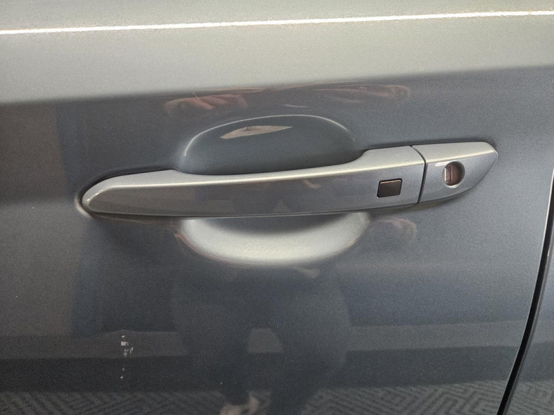 Photo 43 de l'offre de HYUNDAI KONA 1.6 CRDi 136 DCT-7 Creative à 16990€ chez MKP Distribution