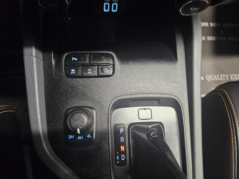 Photo 27 de l'offre de FORD RANGER  3.2 TDCi 200 4X4 DOUBLE CABINE BVA6 WILDTRAK à 30990€ chez MKP Distribution