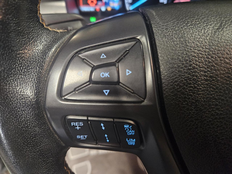 Photo 16 de l'offre de FORD RANGER  3.2 TDCi 200 4X4 DOUBLE CABINE BVA6 WILDTRAK à 30990€ chez MKP Distribution