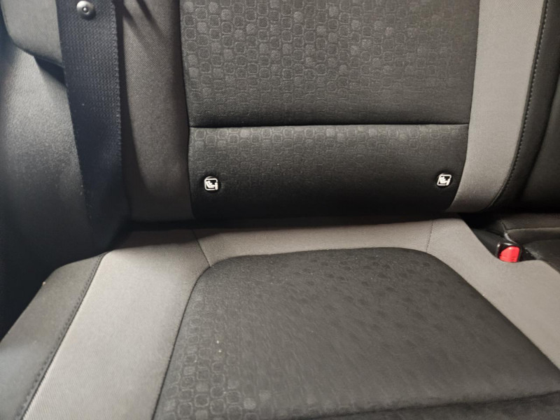 Photo 38 de l'offre de HYUNDAI KONA 1.6 CRDi 136 DCT-7 Creative à 16990€ chez MKP Distribution