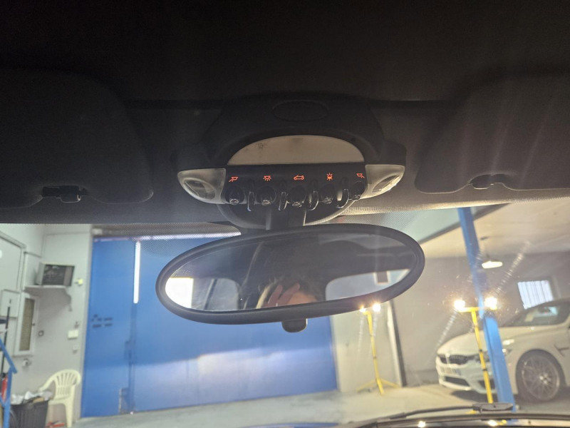 Photo 36 de l'offre de MINI MINI COOPER 1.6 122 Pack Chili BVA  R57 LCI CABRIOLET PHASE 2 à 12990€ chez MKP Distribution