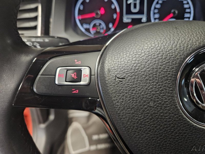 Photo 18 de l'offre de VOLKSWAGEN POLO 1.0 TSI 115 BVM6 Lounge 5p à 13490€ chez MKP Distribution