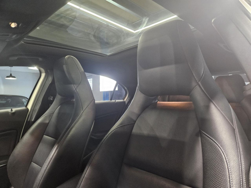 Photo 44 de l'offre de MERCEDES-BENZ CLASSE A 45 AMG 2.0 380 Speedshift DCT 4-Matic  à 24990€ chez MKP Distribution