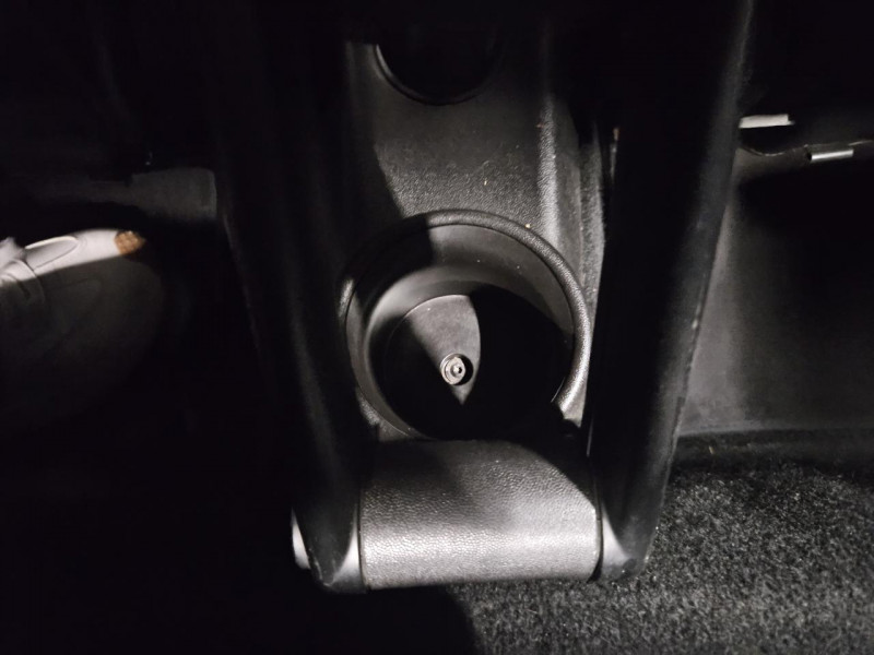 Photo 32 de l'offre de MINI MINI COOPER 1.6 122 Pack Chili BVA  R57 LCI CABRIOLET PHASE 2 à 12990€ chez MKP Distribution