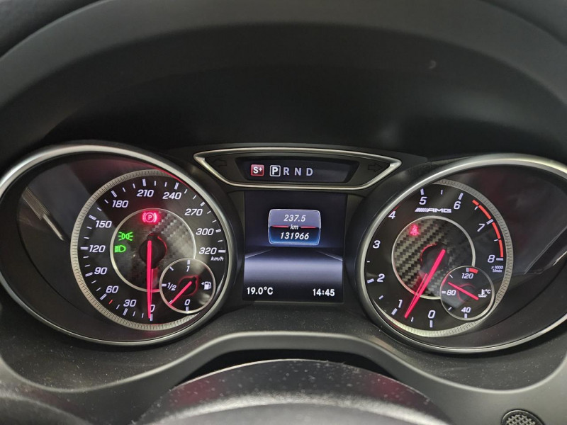 Photo 17 de l'offre de MERCEDES-BENZ CLASSE A 45 AMG 2.0 380 Speedshift DCT 4-Matic  à 24990€ chez MKP Distribution