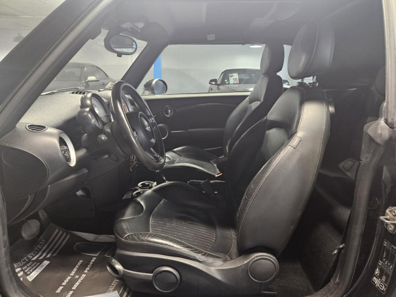 Photo 11 de l'offre de MINI MINI COOPER 1.6 122 Pack Chili BVA  R57 LCI CABRIOLET PHASE 2 à 12990€ chez MKP Distribution