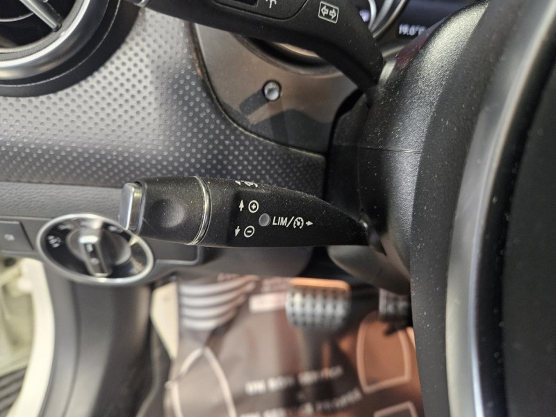 Photo 24 de l'offre de MERCEDES-BENZ CLASSE A 45 AMG 2.0 380 Speedshift DCT 4-Matic  à 24990€ chez MKP Distribution