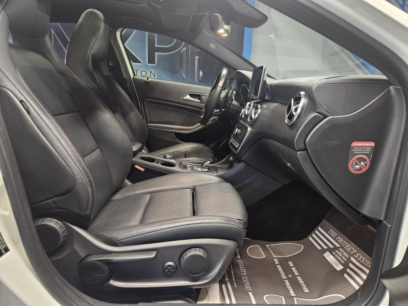 Photo 14 de l'offre de MERCEDES-BENZ CLASSE A 45 AMG 2.0 380 Speedshift DCT 4-Matic  à 24990€ chez MKP Distribution