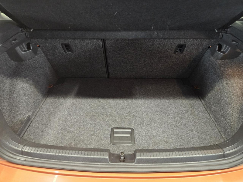 Photo 9 de l'offre de VOLKSWAGEN POLO 1.0 TSI 115 BVM6 Lounge 5p à 13490€ chez MKP Distribution
