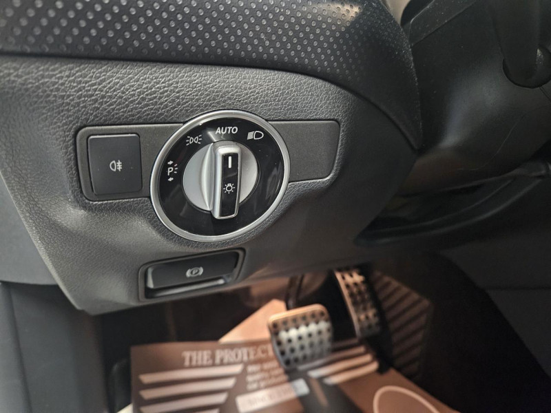 Photo 26 de l'offre de MERCEDES-BENZ CLASSE A 45 AMG 2.0 380 Speedshift DCT 4-Matic  à 24990€ chez MKP Distribution