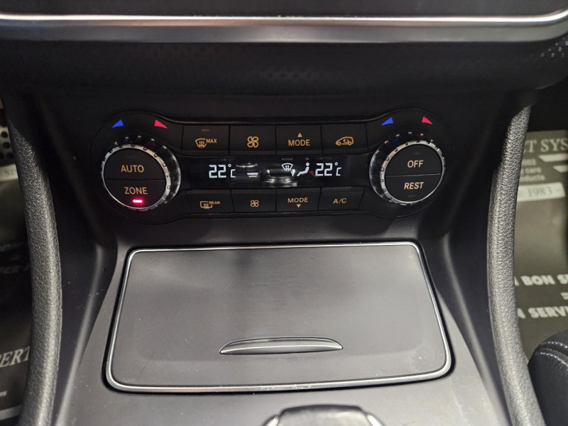 Photo 32 de l'offre de MERCEDES-BENZ CLASSE A 45 AMG 2.0 380 Speedshift DCT 4-Matic  à 24990€ chez MKP Distribution