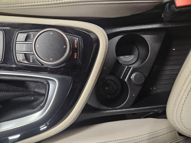 Photo 32 de l'offre de BMW SERIE 2 ACTIVE TOURER  218d 150 xDrive Sport BVA à 14990€ chez MKP Distribution