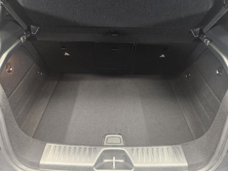 Photo 9 de l'offre de MERCEDES-BENZ CLASSE A 250 Sport 7G-DCT 4-Matic Sport à 21990€ chez MKP Distribution