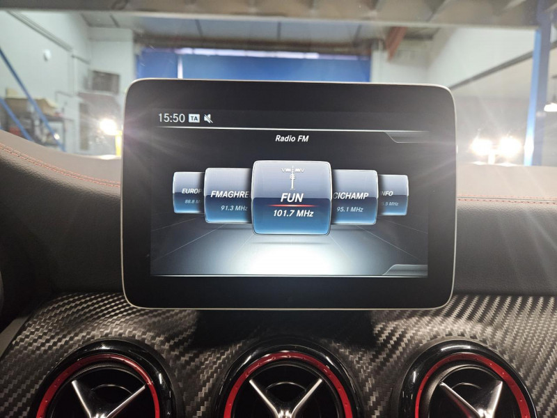 Photo 28 de l'offre de MERCEDES-BENZ CLASSE A 250 Sport 7G-DCT 4-Matic Sport à 21990€ chez MKP Distribution