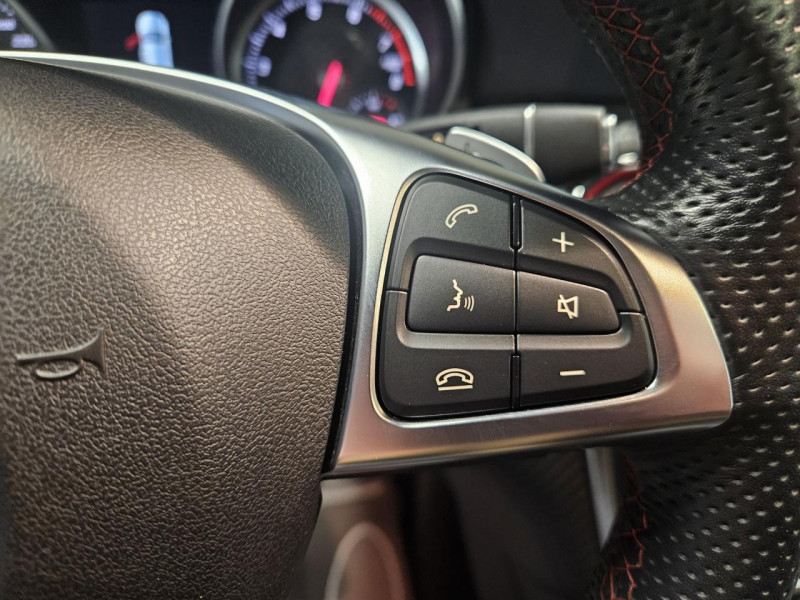 Photo 20 de l'offre de MERCEDES-BENZ CLASSE A 250 Sport 7G-DCT 4-Matic Sport à 21990€ chez MKP Distribution