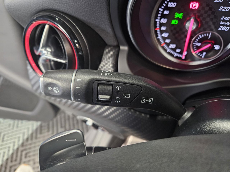 Photo 23 de l'offre de MERCEDES-BENZ CLASSE A 250 Sport 7G-DCT 4-Matic Sport à 21990€ chez MKP Distribution