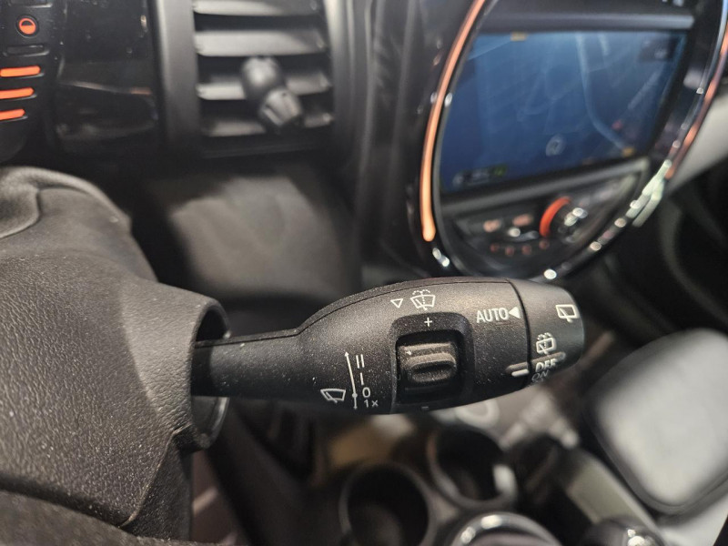 Photo 22 de l'offre de MINI HATCH 5 PORTES F55 Cooper S 2.0 192 Pack Red Hot Chili BVM6 à 16490€ chez MKP Distribution