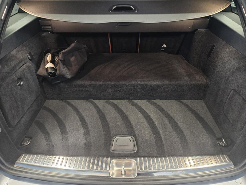 Photo 9 de l'offre de MERCEDES-BENZ CLASSE C BREAK 300 de 317 9G-Tronic AMG Line à 29990€ chez MKP Distribution